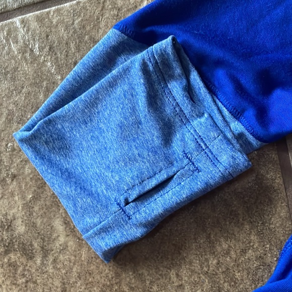 + nwot + UNDER ARMOUR Heat Gear Top - Picture 5 of 6